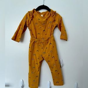 Baby Gap bodysuit and pant 18-24M